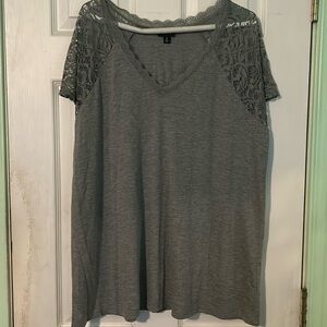 Women Torrid Classic Fit Super Soft Slub V-Neck Lace Sleeve Raglan Tee Grey 2